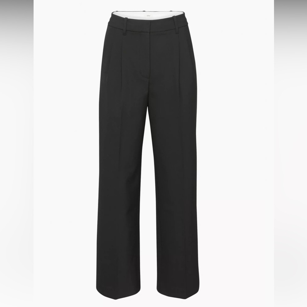 Aritzia The Effortless Pant